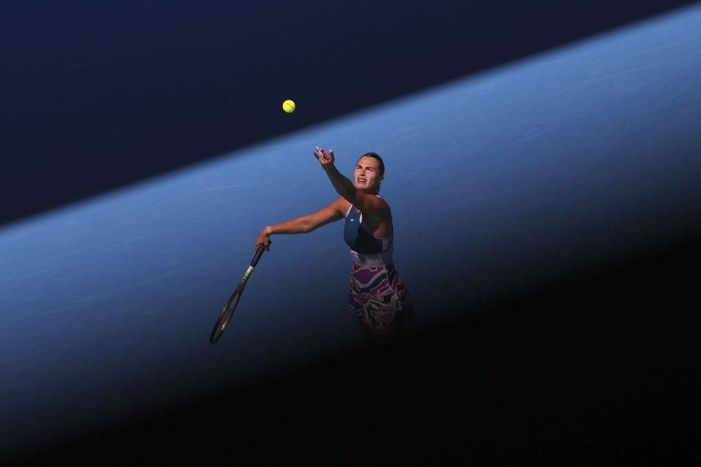 Sabalenka bate Linette e joga final inédita com Rybakina no Open da Austrália