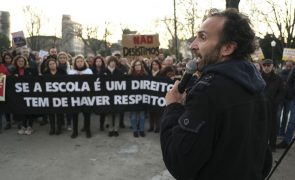 Sindicato da Educação admite necessidade de se trazer primeiro-ministro para negociações