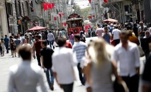 EUA e França alertam nacionais na Turquia para eventuais retaliações por Corão queimado