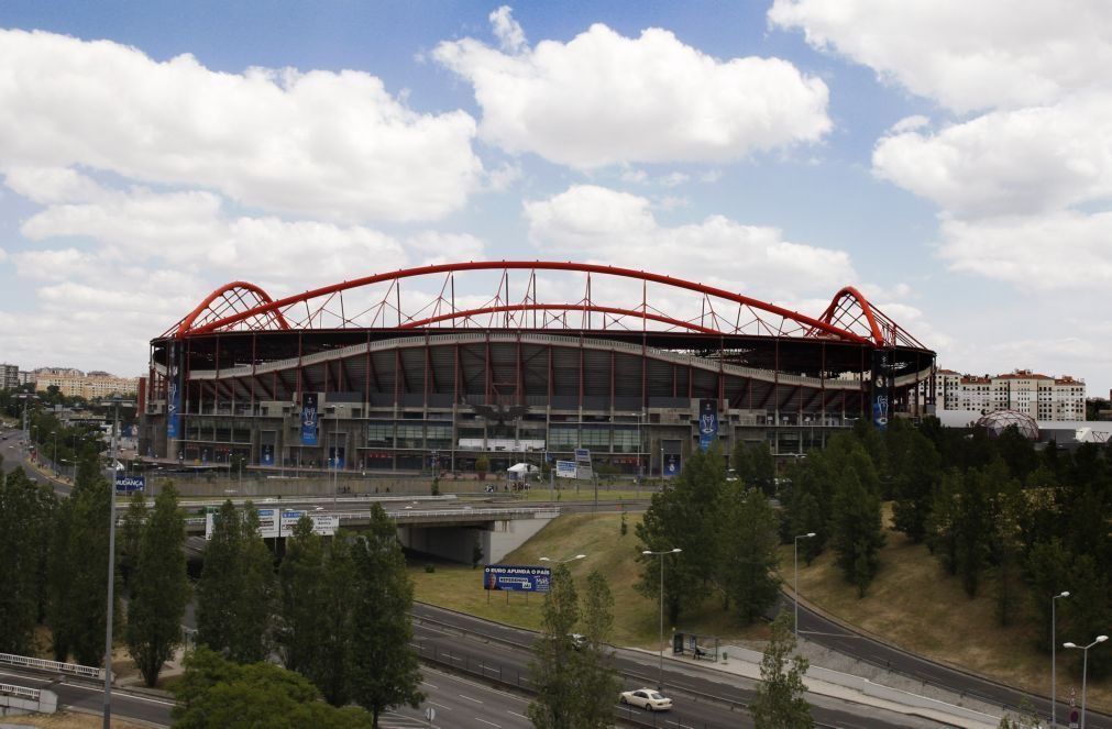 SAD do Benfica diz que colaborou com autoridades e que não é arguida