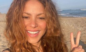 Shakira - Responde à foto de Piqué com Clara Chía e é criticada