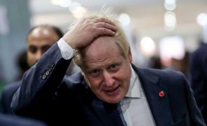 Boris Johnson diz que Putin ameaçou matá-lo com míssil. Kremlin nega