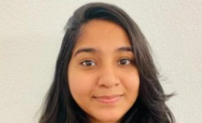 Estudante universitária morre atropelada por carro da polícia em alta velocidade