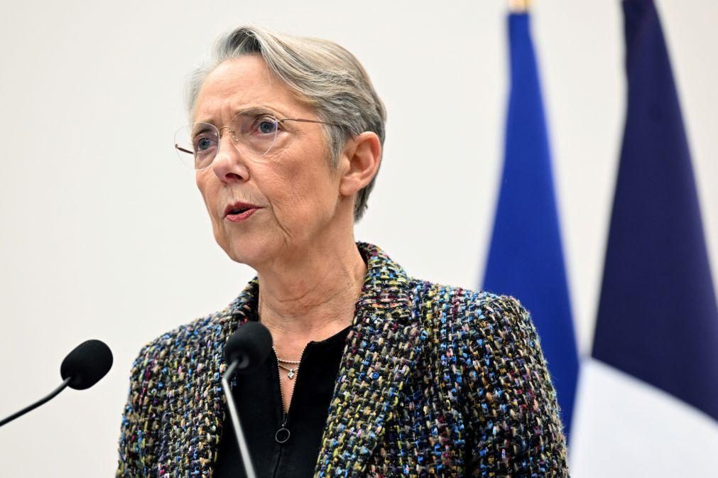 França apresenta plano de luta contra racismo, antissemitismo e discriminação