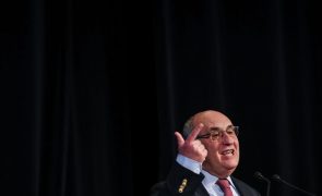 Portugal aborda com Angola recandidatura de António Vitorino para diretor-geral da OIM