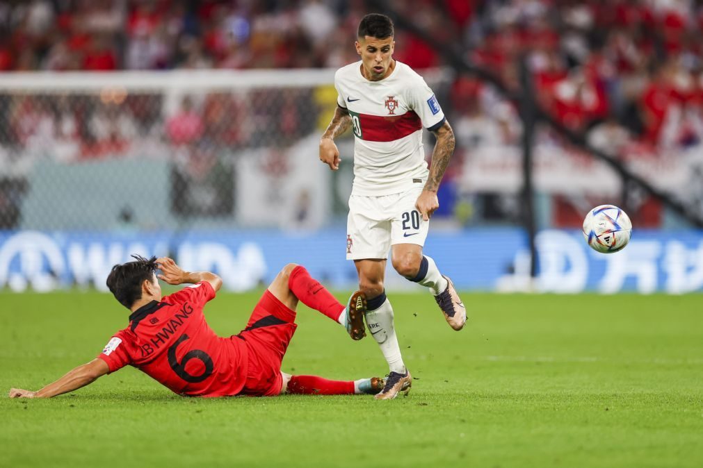 João Cancelo vai jogar no Bayern Munique por empréstimo do Manchester City