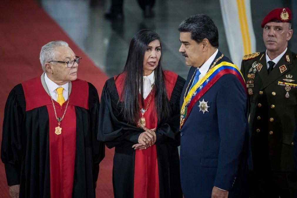 Maduro pede aos magistrados para aprofundarem revolução judicial na Venezuela