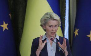 Von der Leyen e 15 comissários chegaram a Kiev para reuniões bilaterais