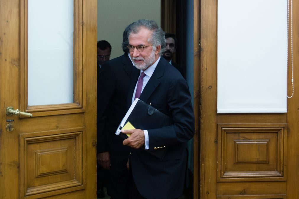 BE e CDS consideram haver dúvidas sobre acordo com Domingues para dispensa de declarações