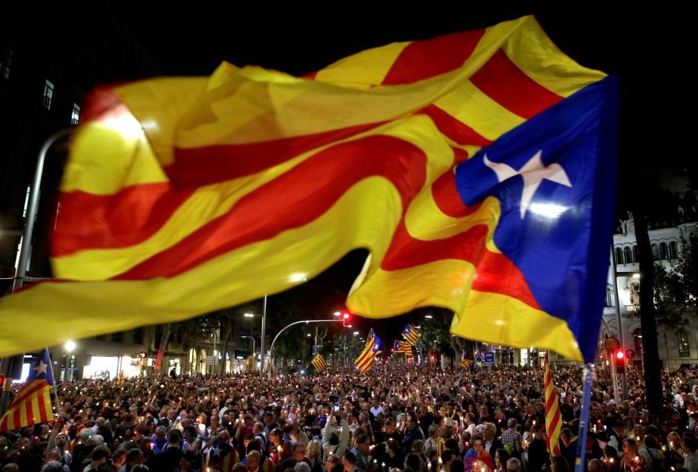 Quase 1.200 empresas retiraram a sede social da Catalunha desde o referendo