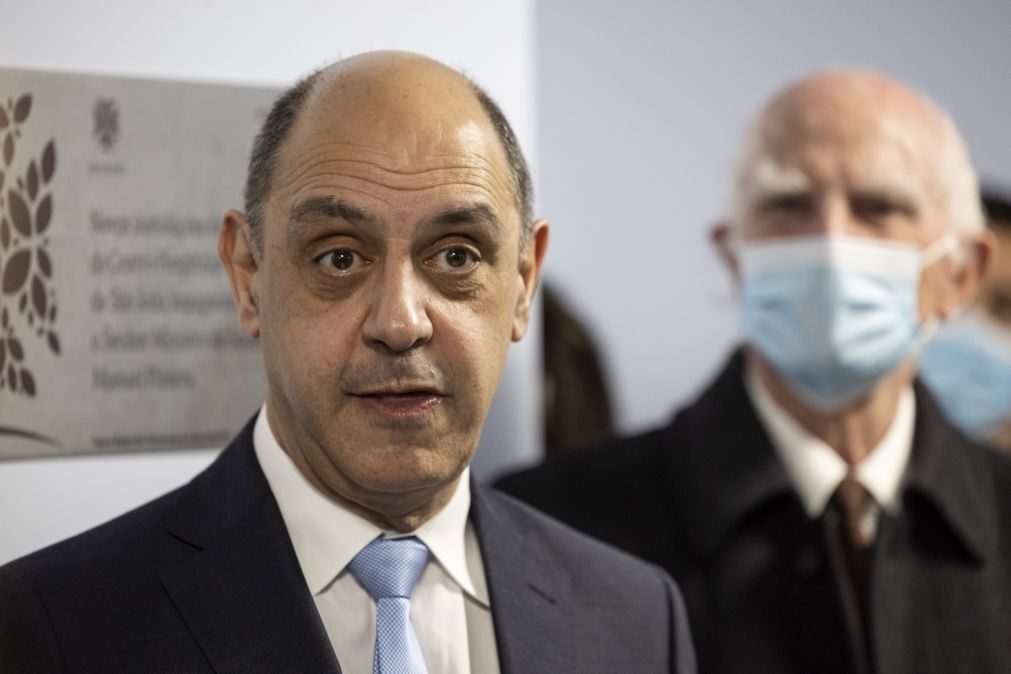 Ministro da Saúde quer antecipar metas europeias no combate ao cancro
