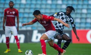 Santa Clara anula duas desvantagens para empatar com o Boavista nos Açores