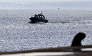 Dois elementos da Marinha feridos após abalroamento 