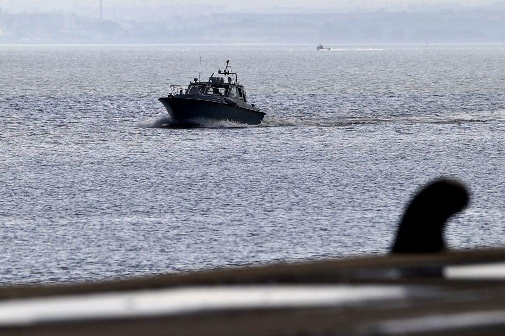 Dois elementos da Marinha feridos após abalroamento