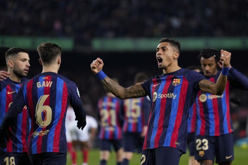 FC Barcelona 'despacha' Sevilha para liderar La Liga com oito pontos de vantagem
