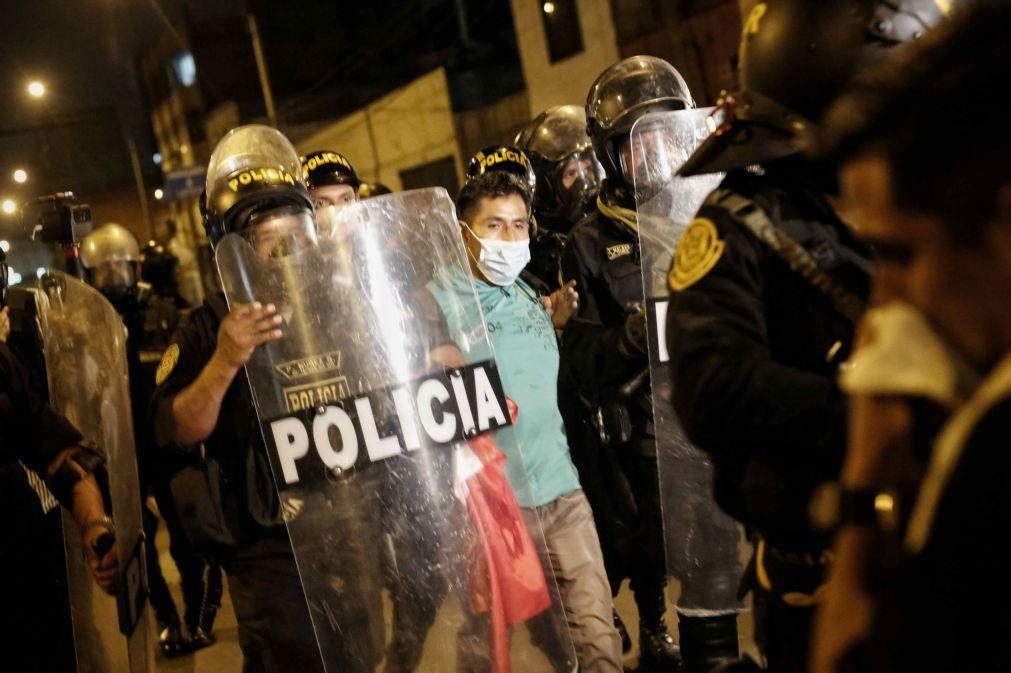 Justiça do Peru condena a penas de prisão 27 manifestantes por 