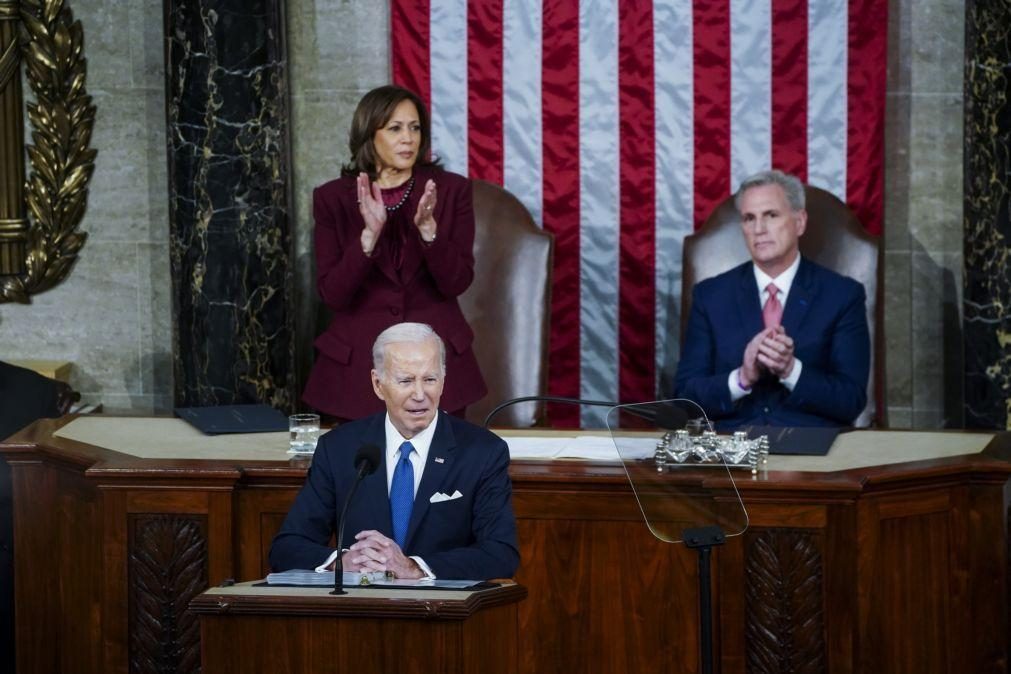 Biden pede colaboração com Republicanos