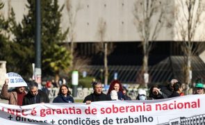 Trabalhadores do Ensino Superior manifestam-se em Lisboa contra regime fundacional