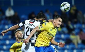 Estoril volta aos triunfos perante o Boavista em jogo em atraso da I Liga