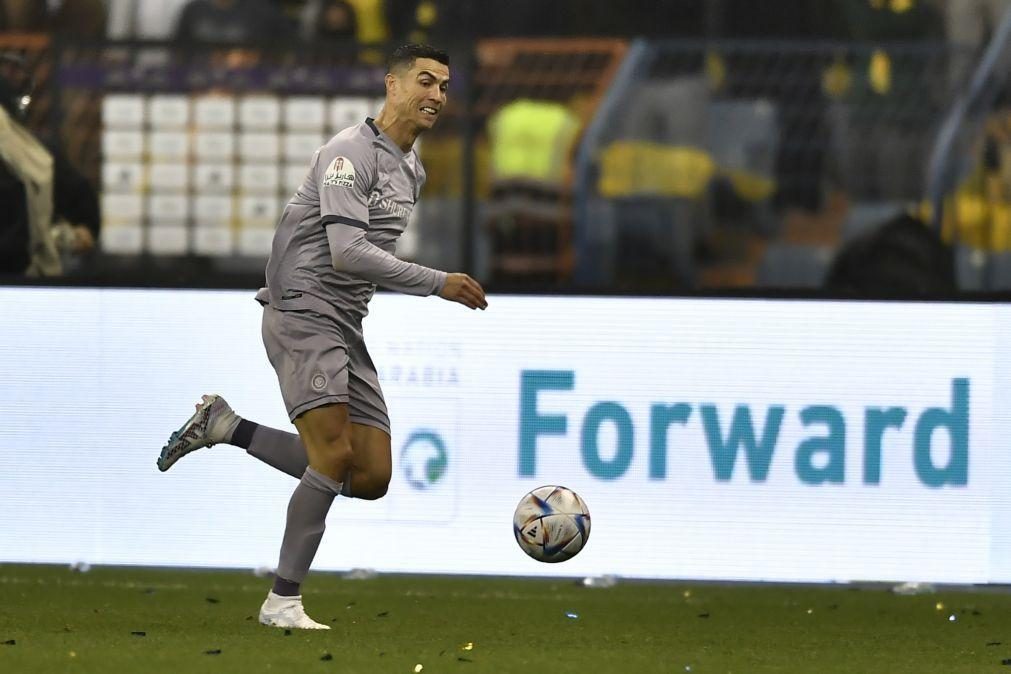 Cristiano Ronaldo marca 4 golos e Al Nassr recupera  liderança