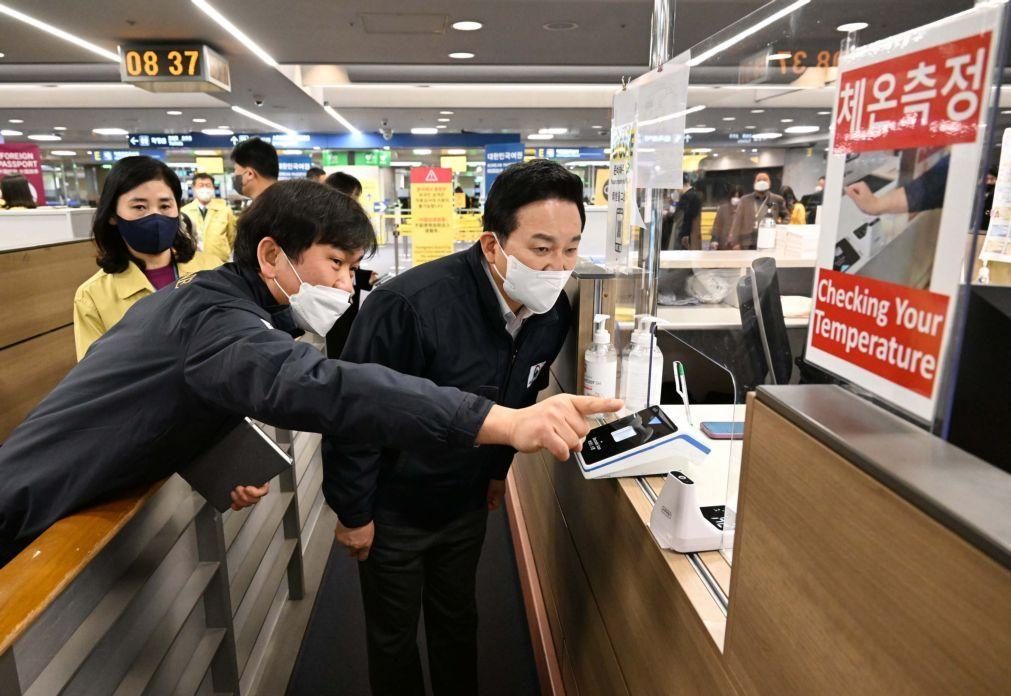 Coreia do Sul volta a emitir vistos de curta duração para cidadãos chineses