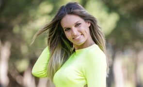 Diana Chaves mostra-se aos beijos com César Peixoto