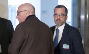 Polícia italiana procura eurodeputado Cozzolino para o deter