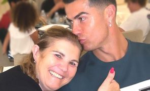 Acabou o mistério. Foi isto que Dolores Aveiro fez ao rosto