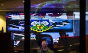 Canadá abate objeto voador que sobrevoava o país a grande altitude