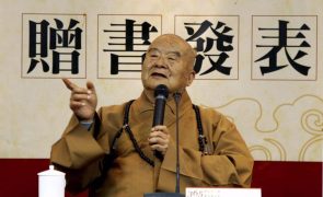China e Taiwan envolvem-se em nova disputa sobre funeral de líder budista