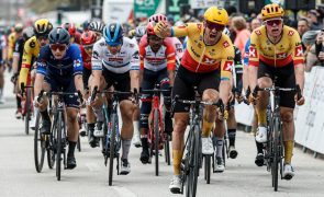 Kristoff vence etapa inaugural e é o primeiro líder da Volta ao Algarve