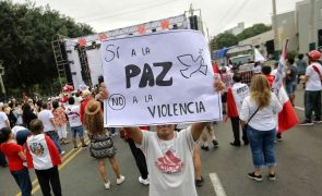 Escritora Irma del Águila defende novo pacto social para resolver a crise no Peru