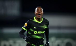 Avançado Youssef Chermiti renova com o Sporting até 2027