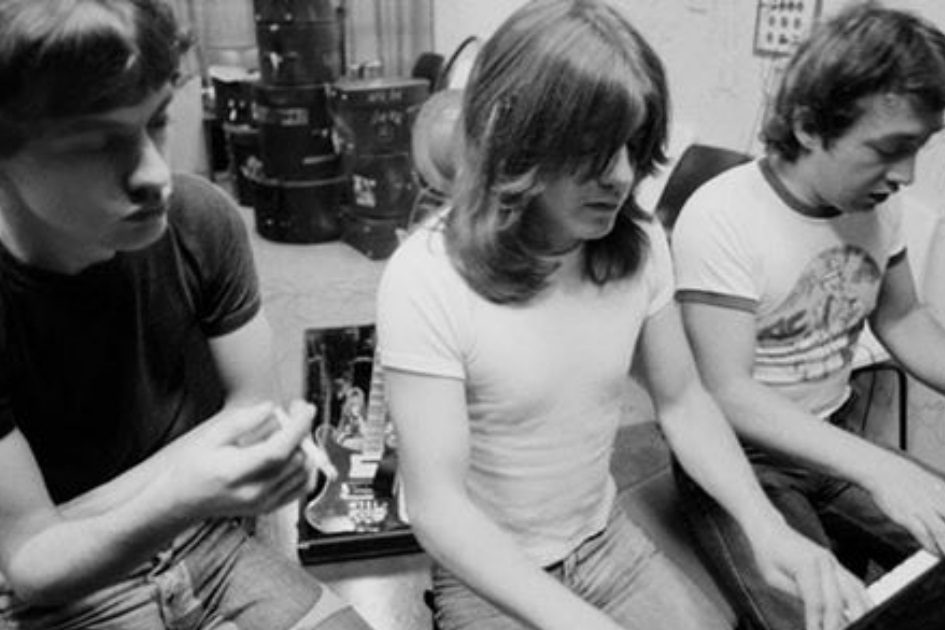 Última hora: Morreu George Young, produtor e mentor dos AC/DC