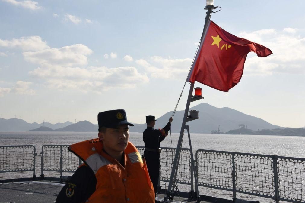 China participa com três navios nas manobras conjuntas com Rússia e África do Sul