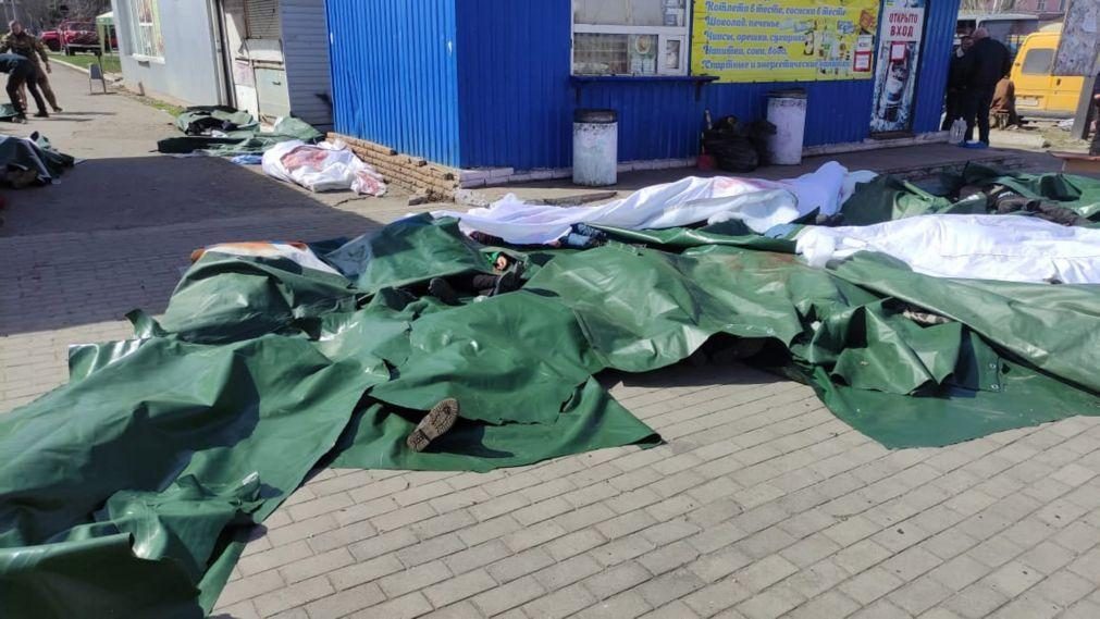 Rússia usou armas de fragmentação em ataque contra estação ferroviária ucraniana