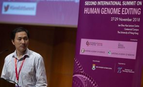Cientista chinês que alterou genes de bebés diz que vai fazer pesquisa em Hong Kong