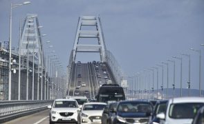 Rússia confirma reabertura total da ponte da Crimeia após explosão de outubro
