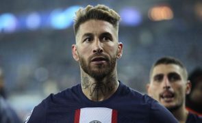 Sérgio Ramos deixa seleção espanhola aos 36 anos, após telefonema do selecionador