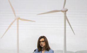 Se clientes optam por planos com fidelização 