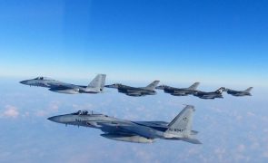 Coreia do Norte avisa EUA que provocações podem acabar em declaração de guerra