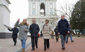 Ministra da Defesa diz em Kiev que é importante traçar objetivos realistas de apoio