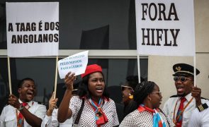 Tripulantes da TAAG protestam contra 