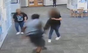 Aluno agride professora até a deixar inconsciente