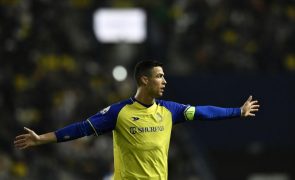 Cristiano Ronaldo faz 'hat-trick' e dá liderança ao Al Nassr