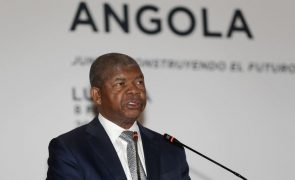 Presidente angolano convidou presidente do TdC a demitir-se, mas esta ainda não o fez