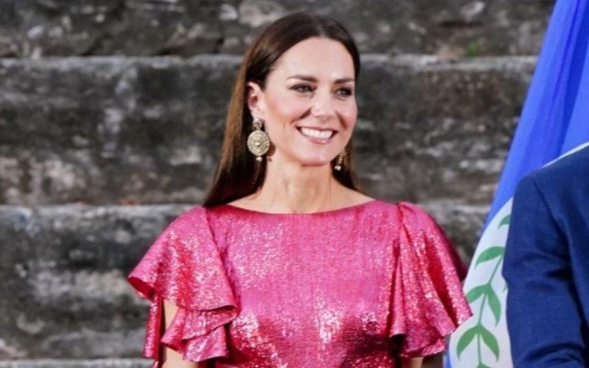 Kate Middleton - Inspira-se em look de princesa Diana para assistir a jogo de rugby