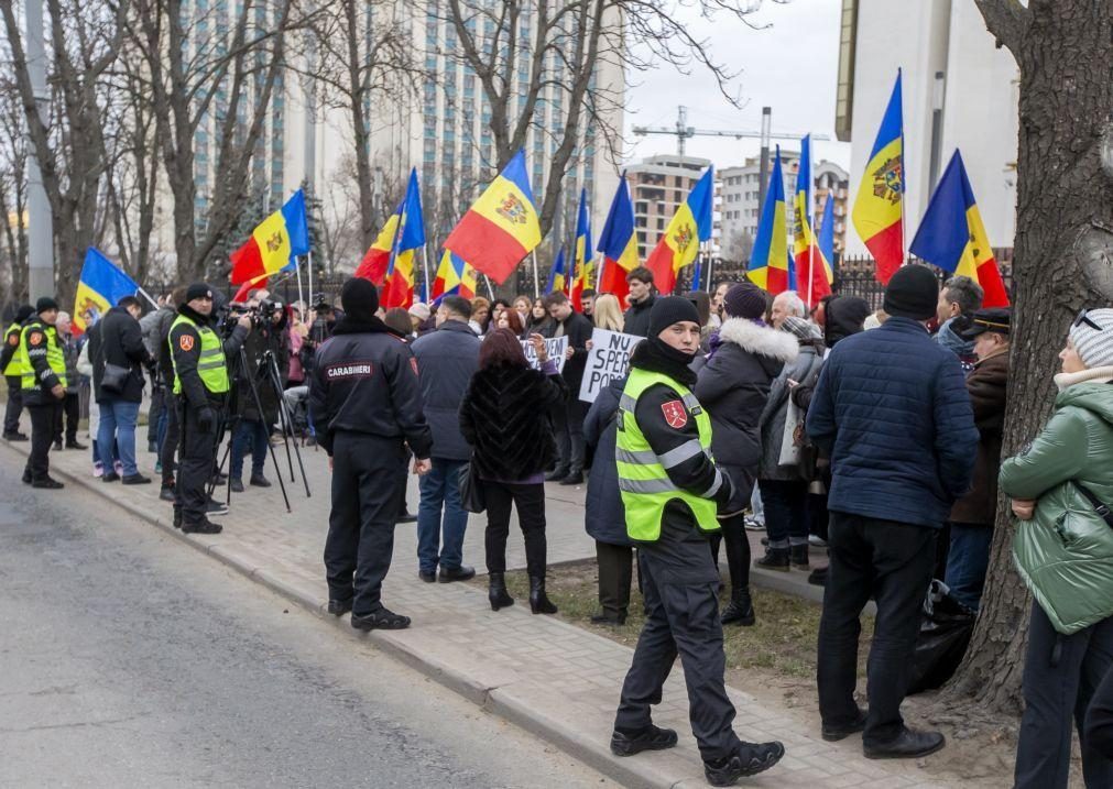 Novos protestos antigovernamentais na Moldova agravam tensões internas