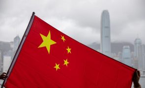 China nega fornecimento de armas à Rússia e lembra relação amigável com Portugal