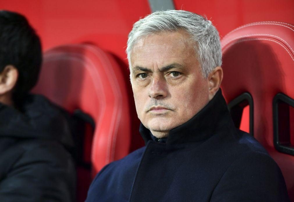 Mourinho suspenso por dois jogos e multado em 10 mil euros em Itália